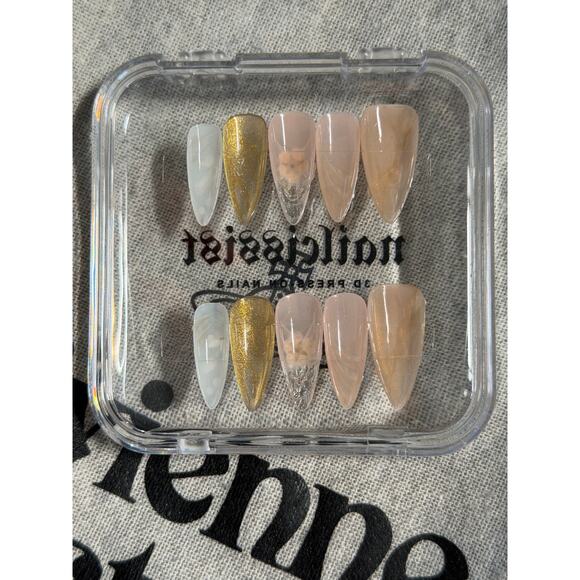 Nailcissist Golden Sands Press-On Nails • Small • Limited Edition - Picture 9 of 11